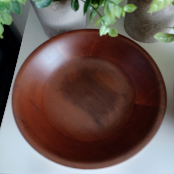 Vintage Wooden Bowls - Picture 9 of 10